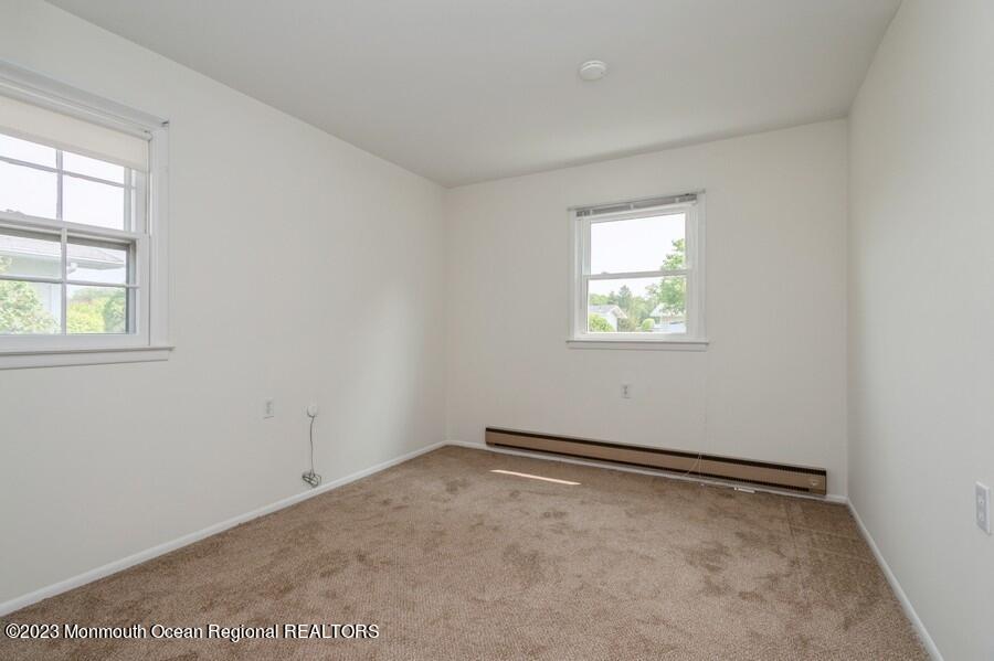 129 Whittier Road Brick, NJ 08724 - Photo 17 of 23 18_129WhittierRd_153_2ndBedroom_LowRes