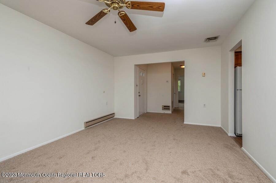 129 Whittier Road Brick, NJ 08724 - Photo 6 of 23 05_129WhittierRd_10001_LivingRoom_LowRes