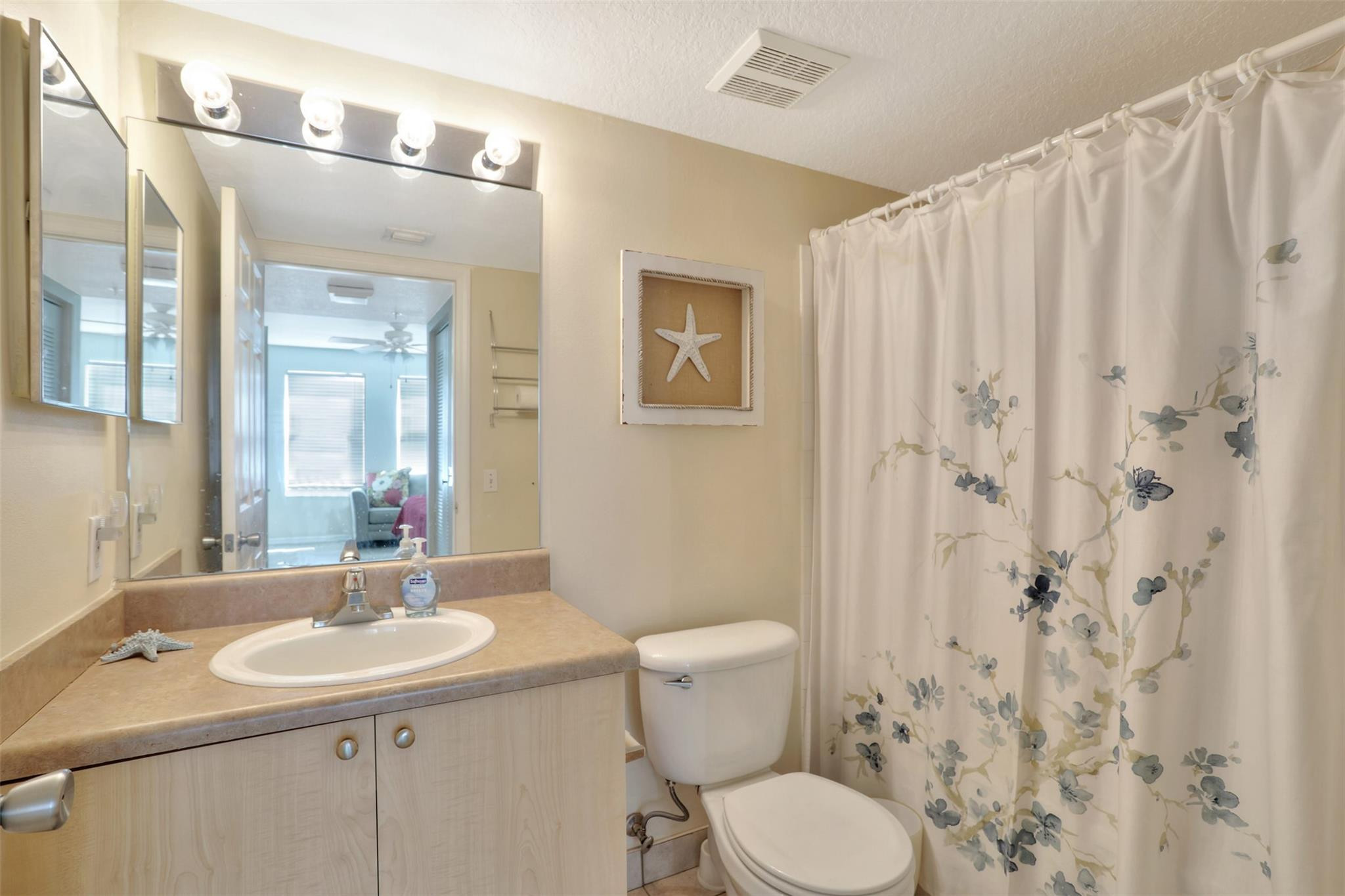723 Villa Circle, Unit 723 Boynton Beach, FL 33435 - Photo 11 of 41 Photo 11