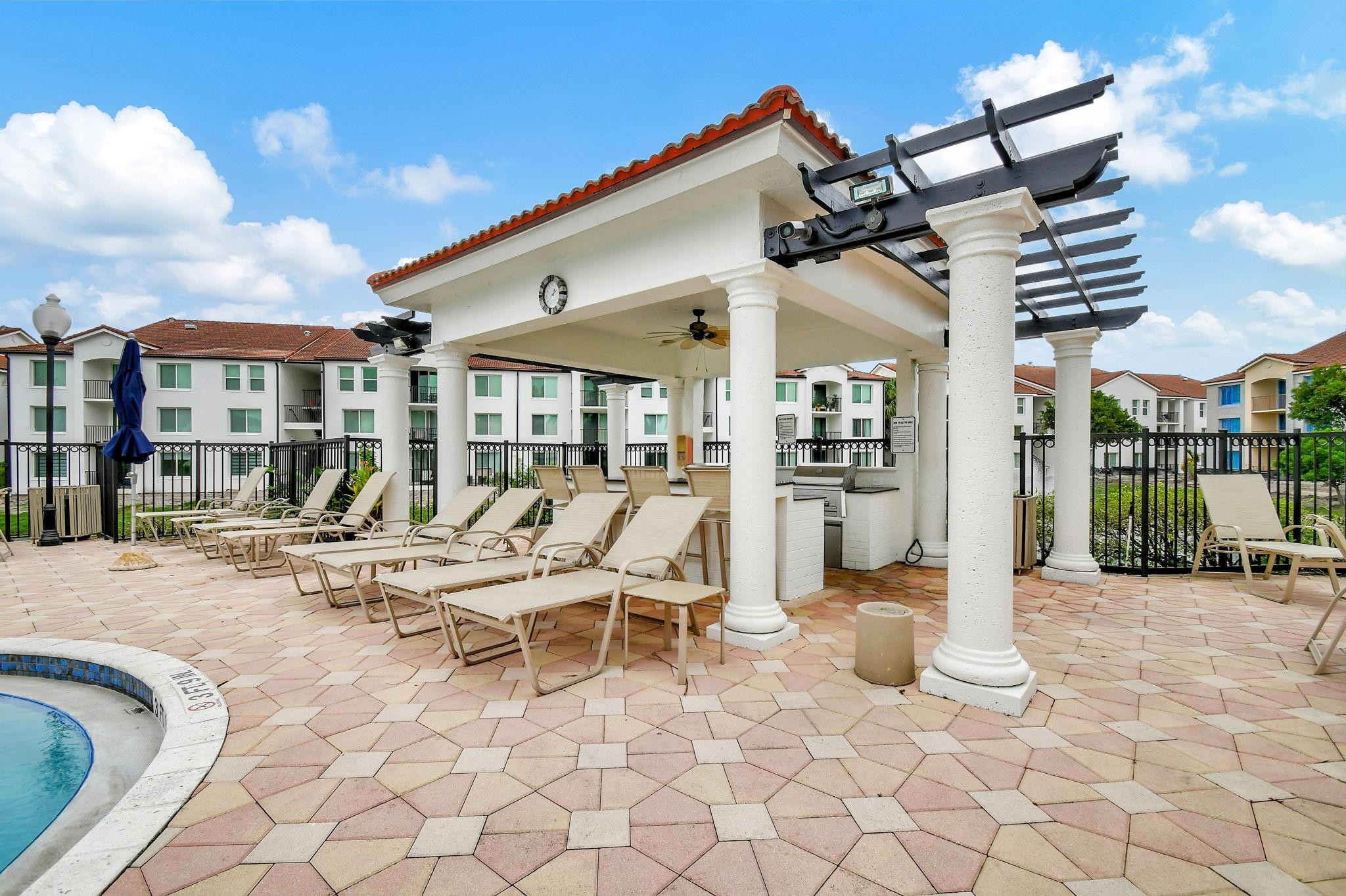 723 Villa Circle, Unit 723 Boynton Beach, FL 33435 - Photo 18 of 41 Photo 18