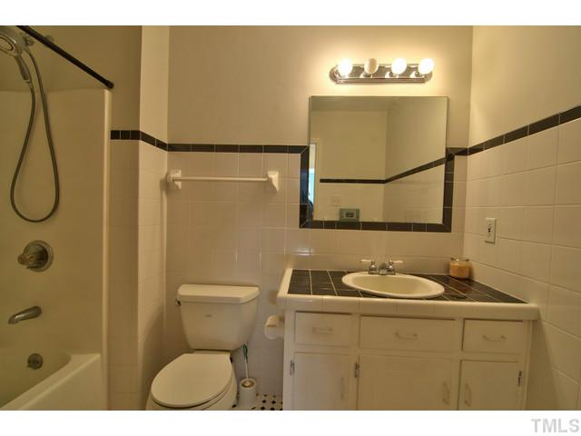 7825 Country Knoll Road Bahama, NC 27503 - Photo 17 of 22 Gallery Image 17