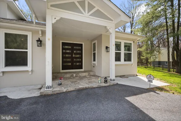 $1,200,000 | 17616 Garrett Drive, Gaithersburg, MD 20878