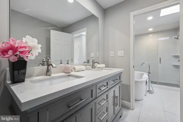 $1,200,000 | 17616 Garrett Drive, Gaithersburg, MD 20878