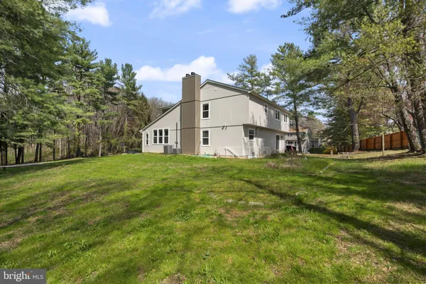 $1,200,000 | 17616 Garrett Drive, Gaithersburg, MD 20878