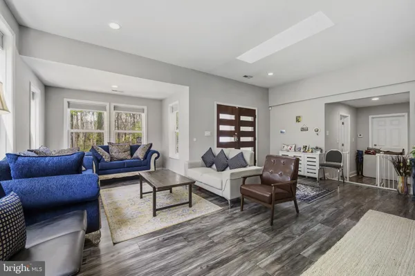 $1,200,000 | 17616 Garrett Drive, Gaithersburg, MD 20878