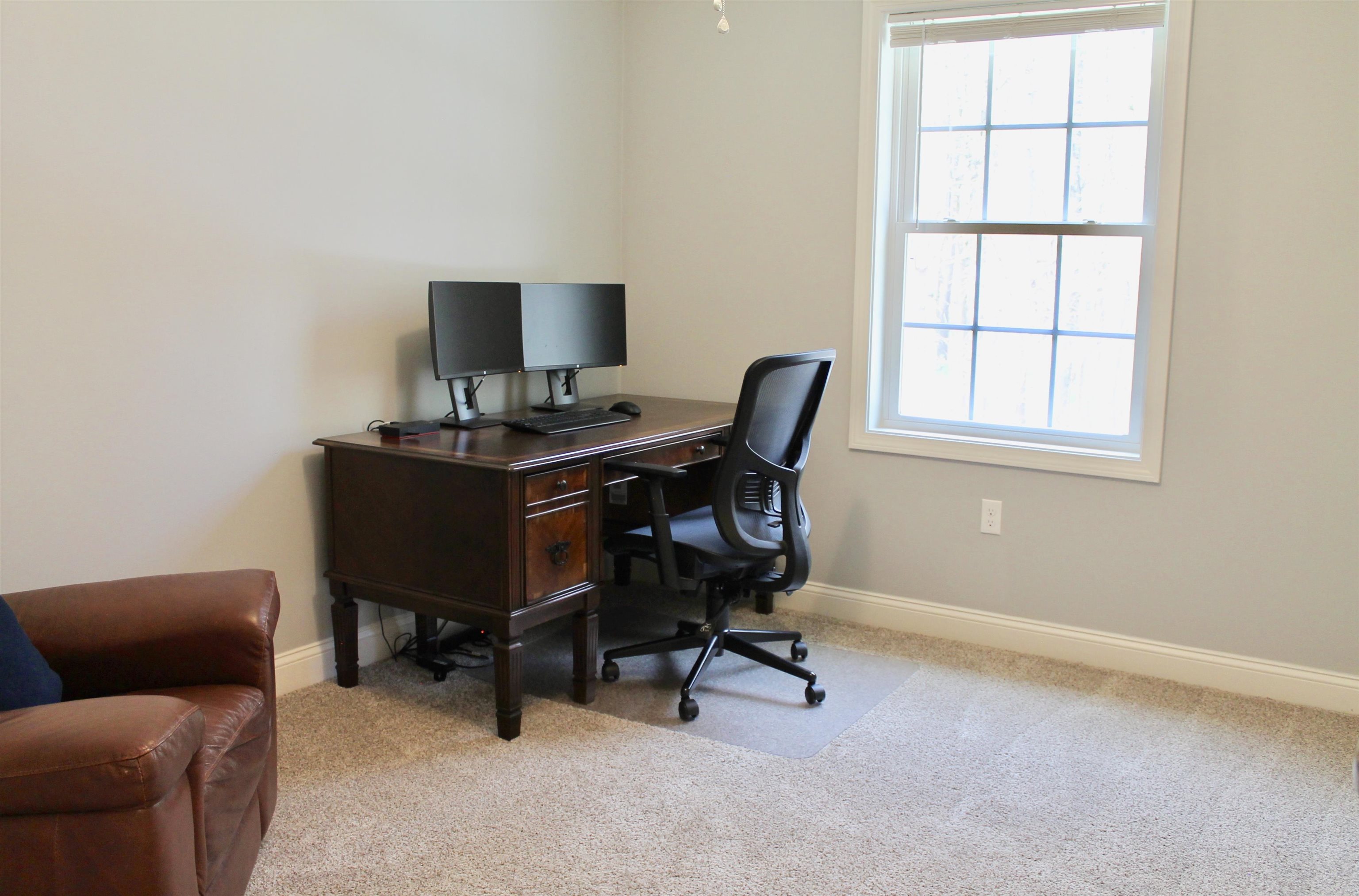 39 Mammoth Road, Unit B Londonderry, NH 03053 - Photo 15 of 24 Gallery Image 15