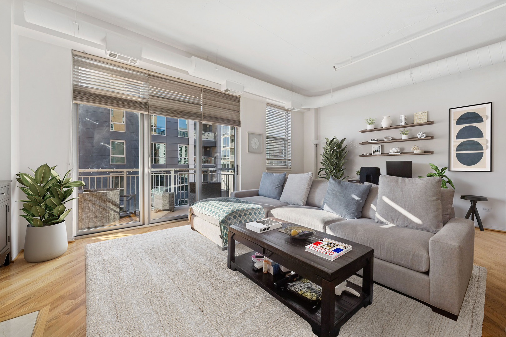 950 West Monroe Street, Unit 412 Chicago, IL 60607 - Photo 2 of 13