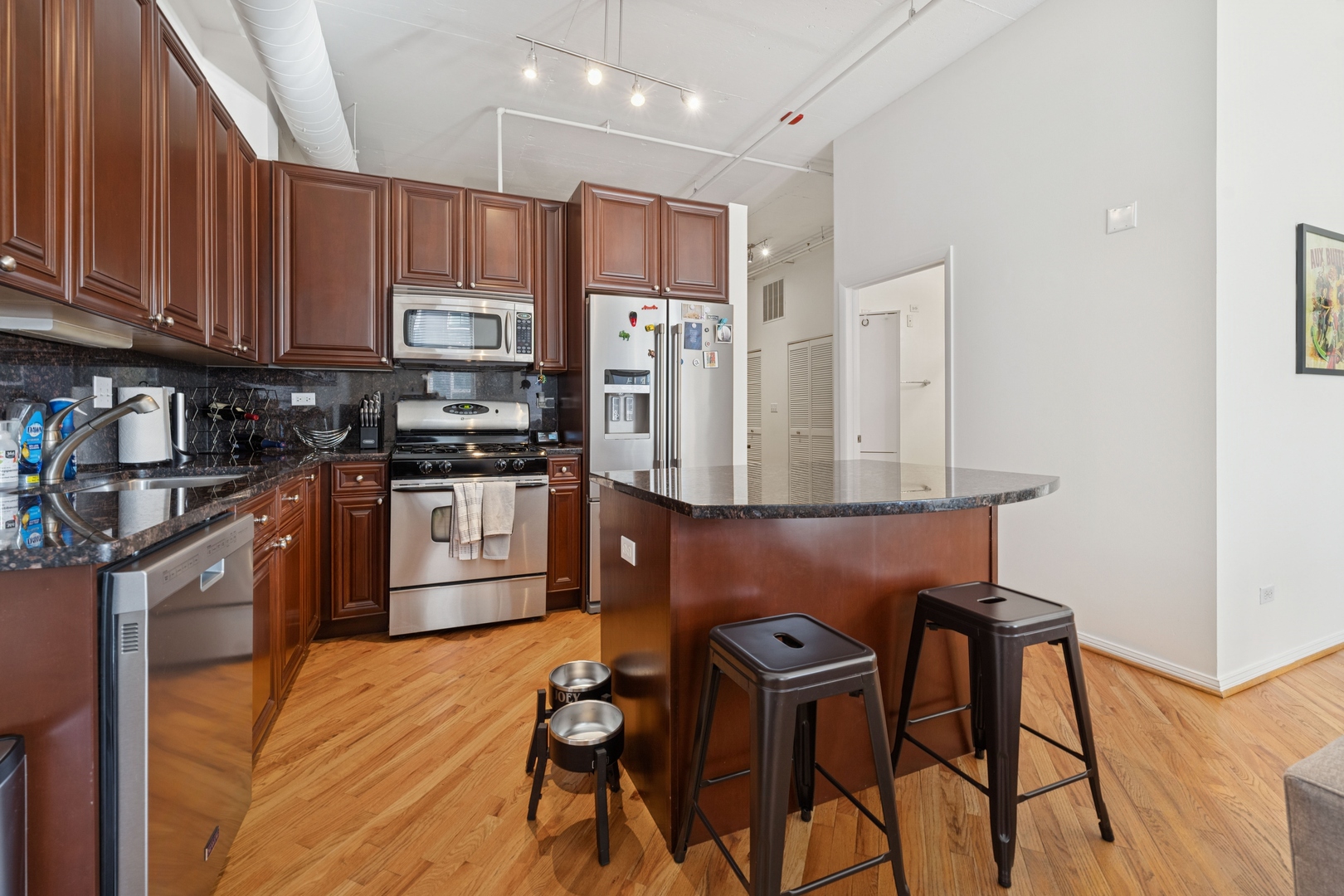 950 West Monroe Street, Unit 412 Chicago, IL 60607 - Photo 8 of 13