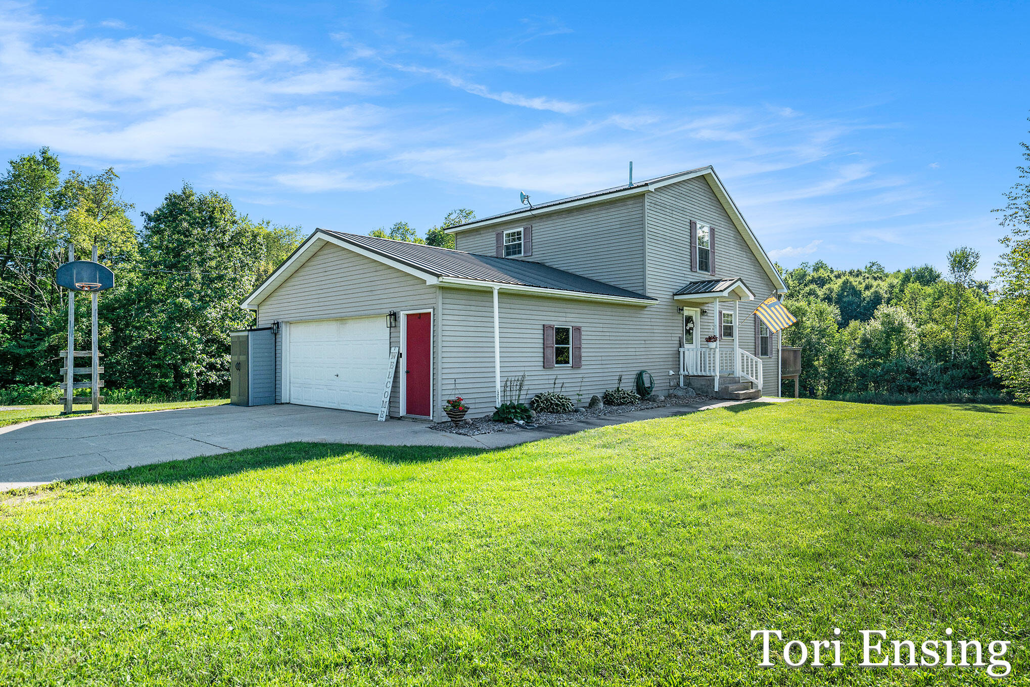 8093 Newcomb Road Lakeview, MI 48850 - Photo 3 of 29 DSC09825