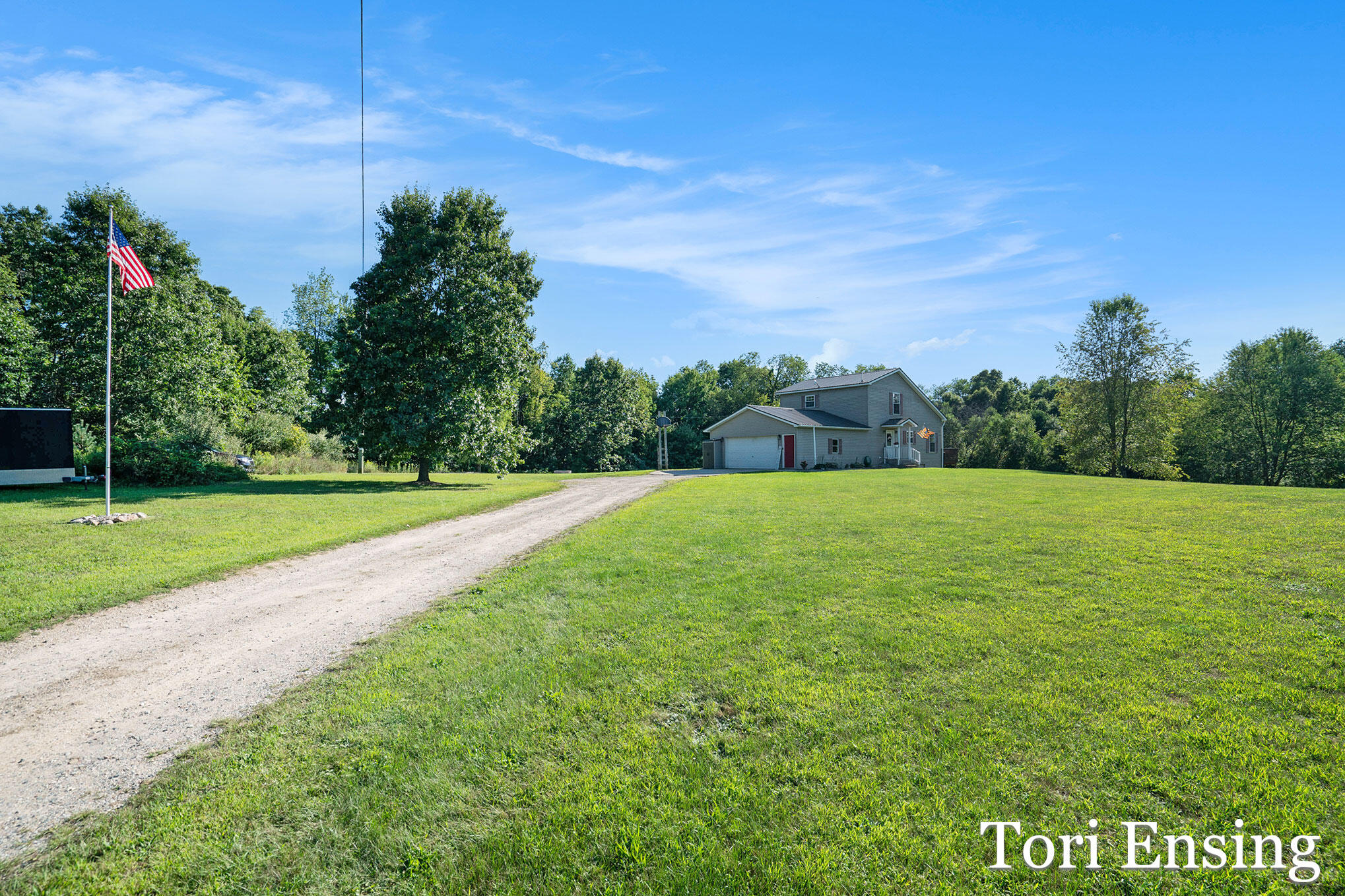 8093 Newcomb Road Lakeview, MI 48850 - Photo 4 of 29 DSC09823