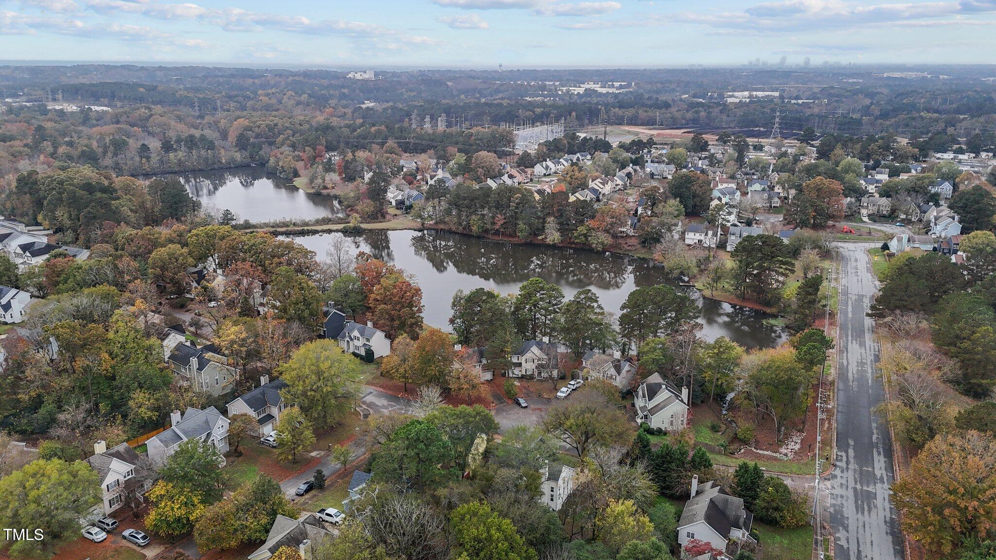 620 Thistlegate Trail Raleigh, NC 27610 - Photo 4 of 4 14-web-or-mls-DJI_20241111095801_0736_D