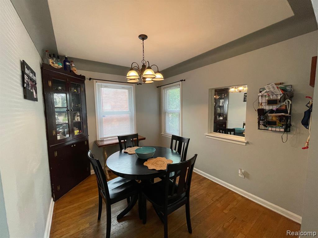 7431 Coolidge Street Center Line, MI 48015 - Photo 6 of 19