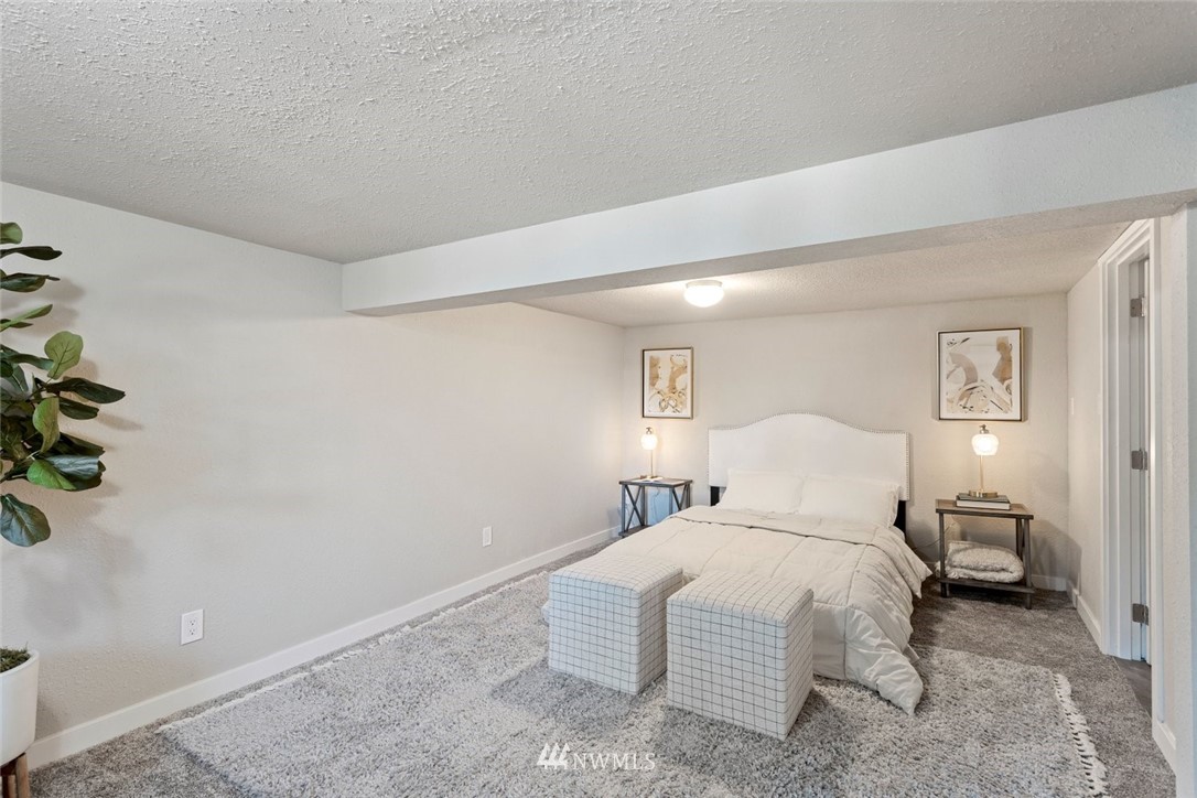 557 Bronson Place Northeast Renton, WA 98056 - Photo 19 of 26 Gallery Image 19