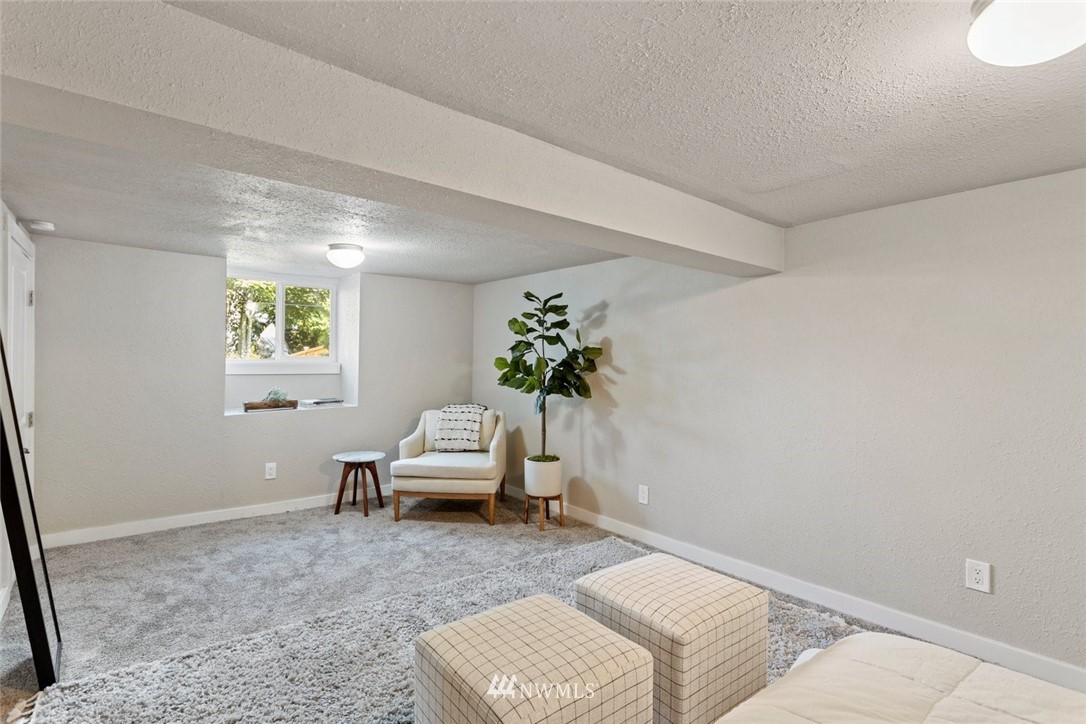 557 Bronson Place Northeast Renton, WA 98056 - Photo 20 of 26 Gallery Image 20