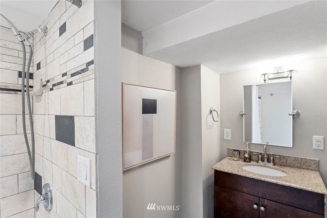 557 Bronson Place Northeast Renton, WA 98056 - Photo 23 of 26 Gallery Image 23