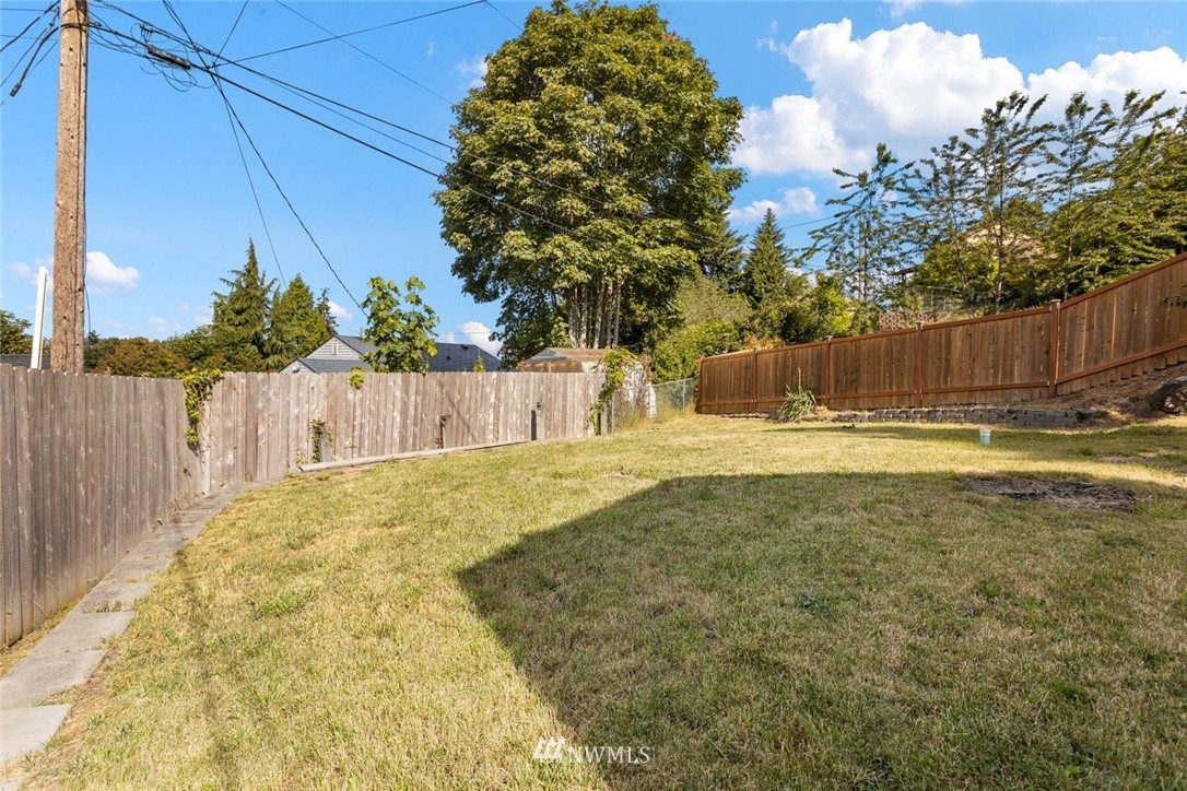 557 Bronson Place Northeast Renton, WA 98056 - Photo 25 of 26 Gallery Image 25