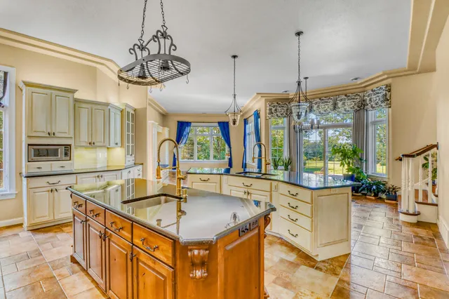 $895,000 | 3706 Pebble Hills Drive, Fergus Falls, MN 56537