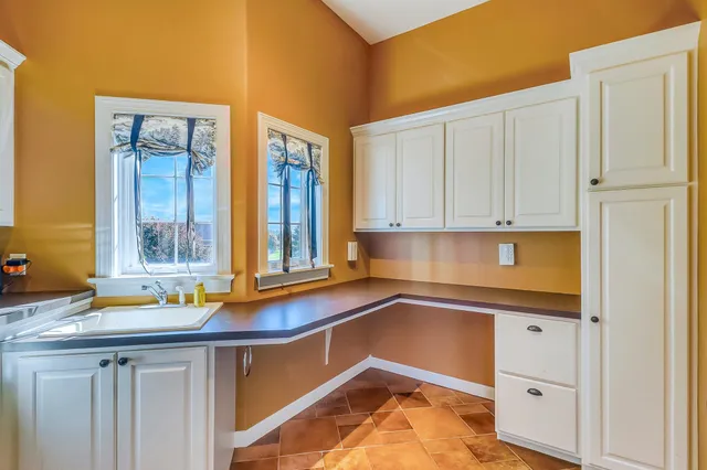 $895,000 | 3706 Pebble Hills Drive, Fergus Falls, MN 56537