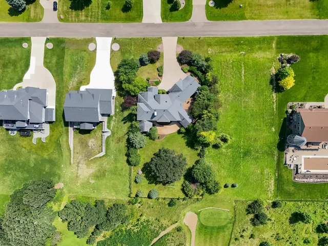 $895,000 | 3706 Pebble Hills Drive, Fergus Falls, MN 56537