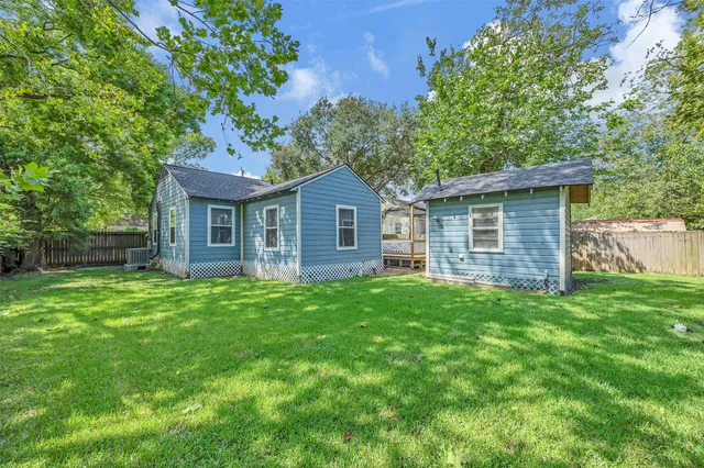 $175,000 | 221 East 2nd Street, Deer Park, TX 77536