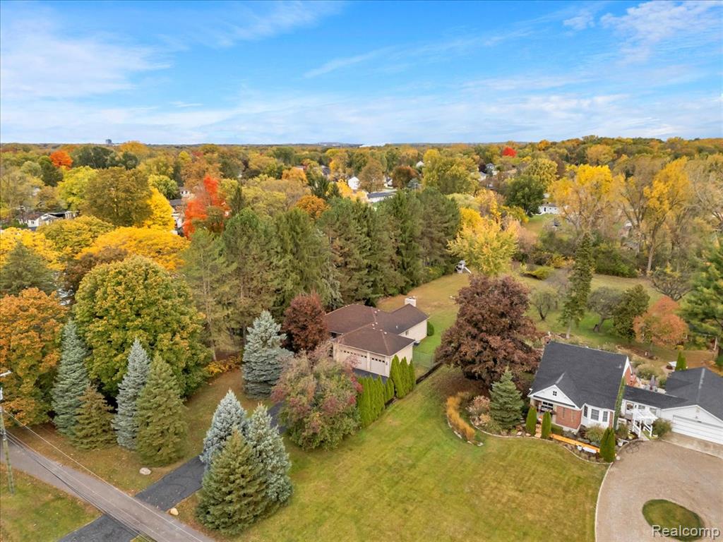 1370 South Boulevard Rochester, MI 48309 - Photo 51 of 65