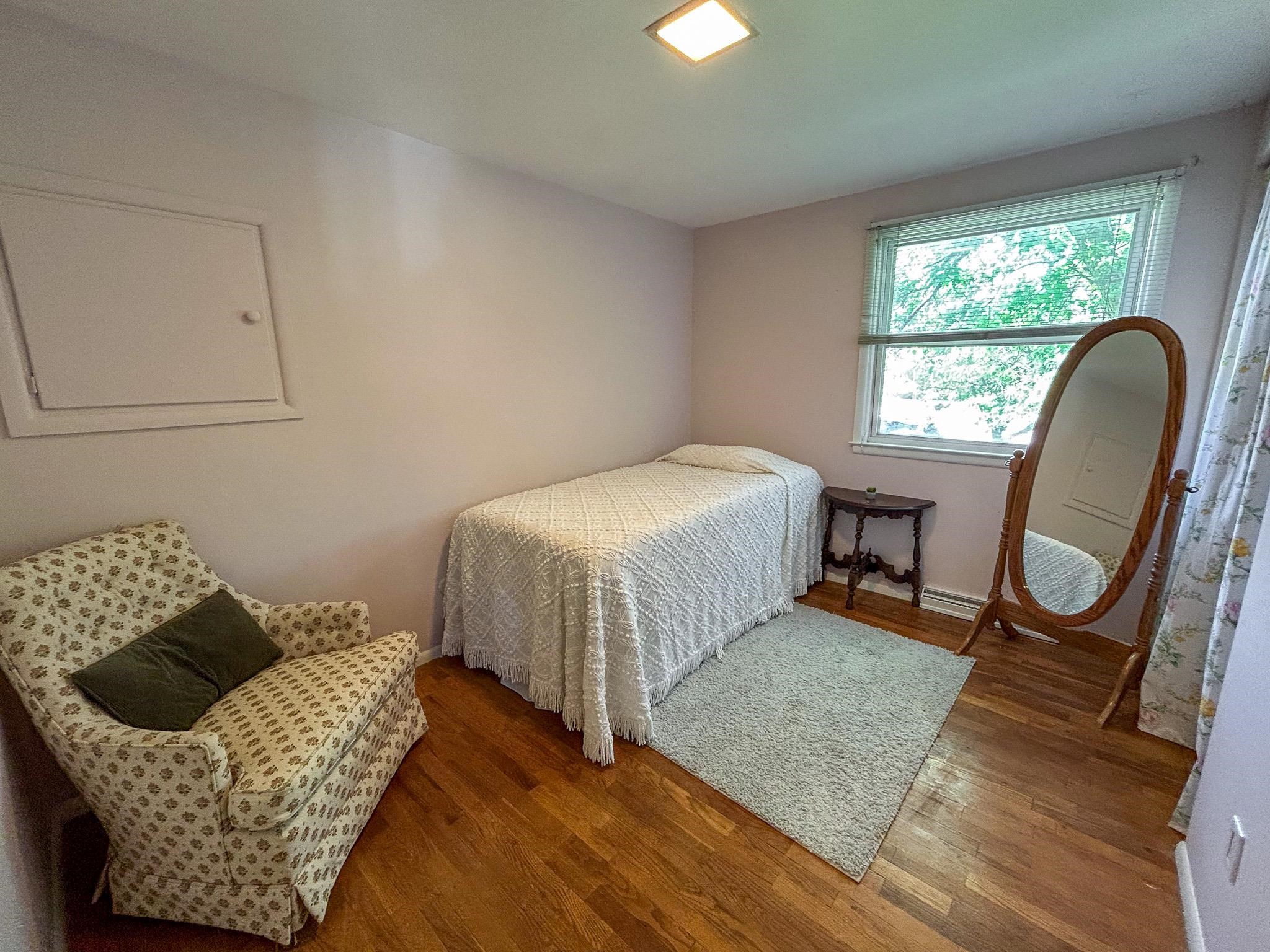 12613 Holly Road Grand Blanc, MI 48439 - Photo 19 of 31 Bedroom 3