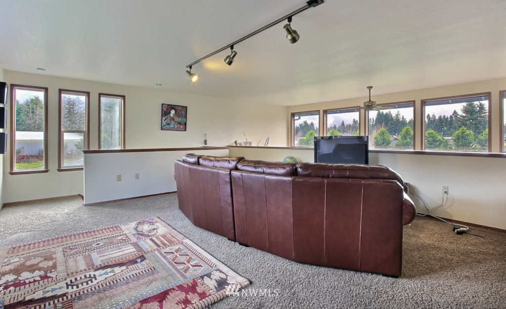 4401 Fir Tree Road Southeast Olympia, WA 98501 - Photo 13 of 25 Gallery Image 13