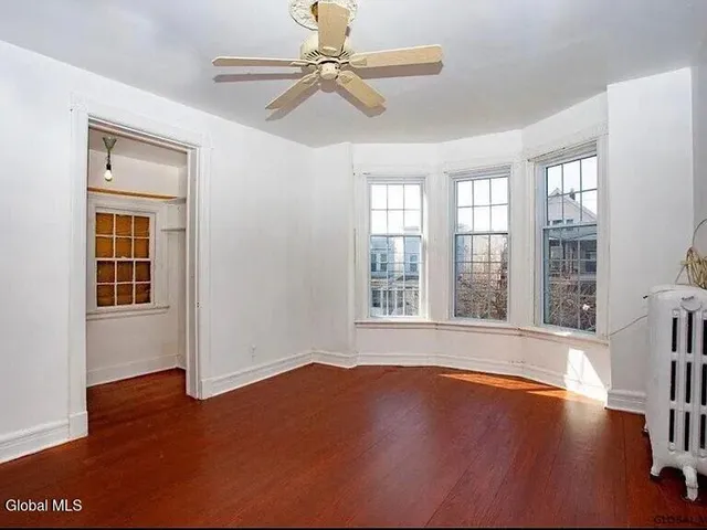 $2,000 | 459 Hamilton Street, Albany, NY 12203