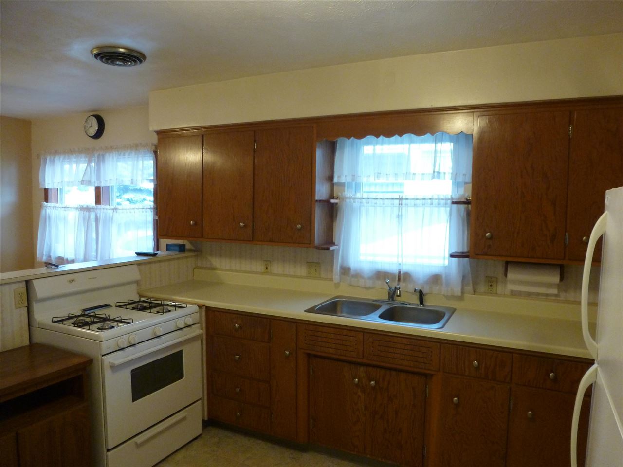 601 Ridge Road Bay City, MI 48708 - Photo 4 of 23