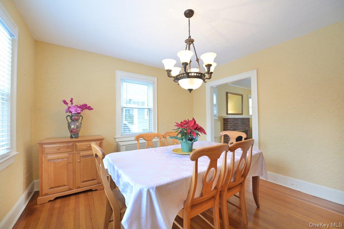 68 Hudson Road Floral Park, NY 11001 - Photo 7 of 25