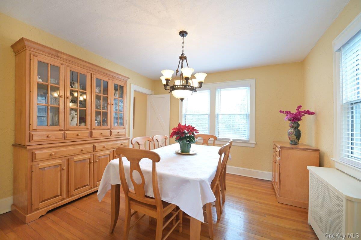 68 Hudson Road Floral Park, NY 11001 - Photo 8 of 25