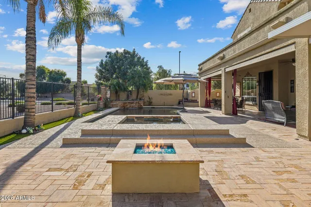 $895,000 | 1341 East Macaw Court, Gilbert, AZ 85297