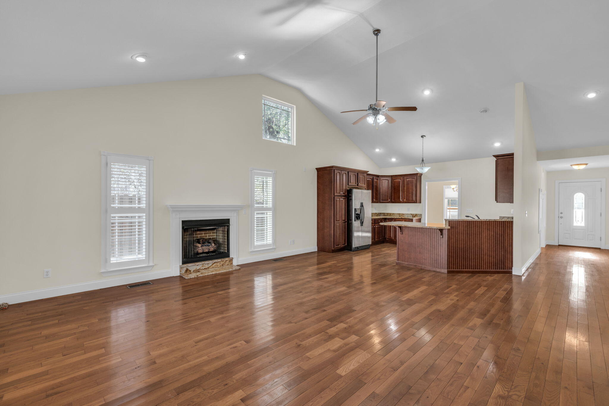 305 Gordon Street Chickamauga, GA 30707 - Photo 11 of 31 17-web-or-mls-305-gordon-st