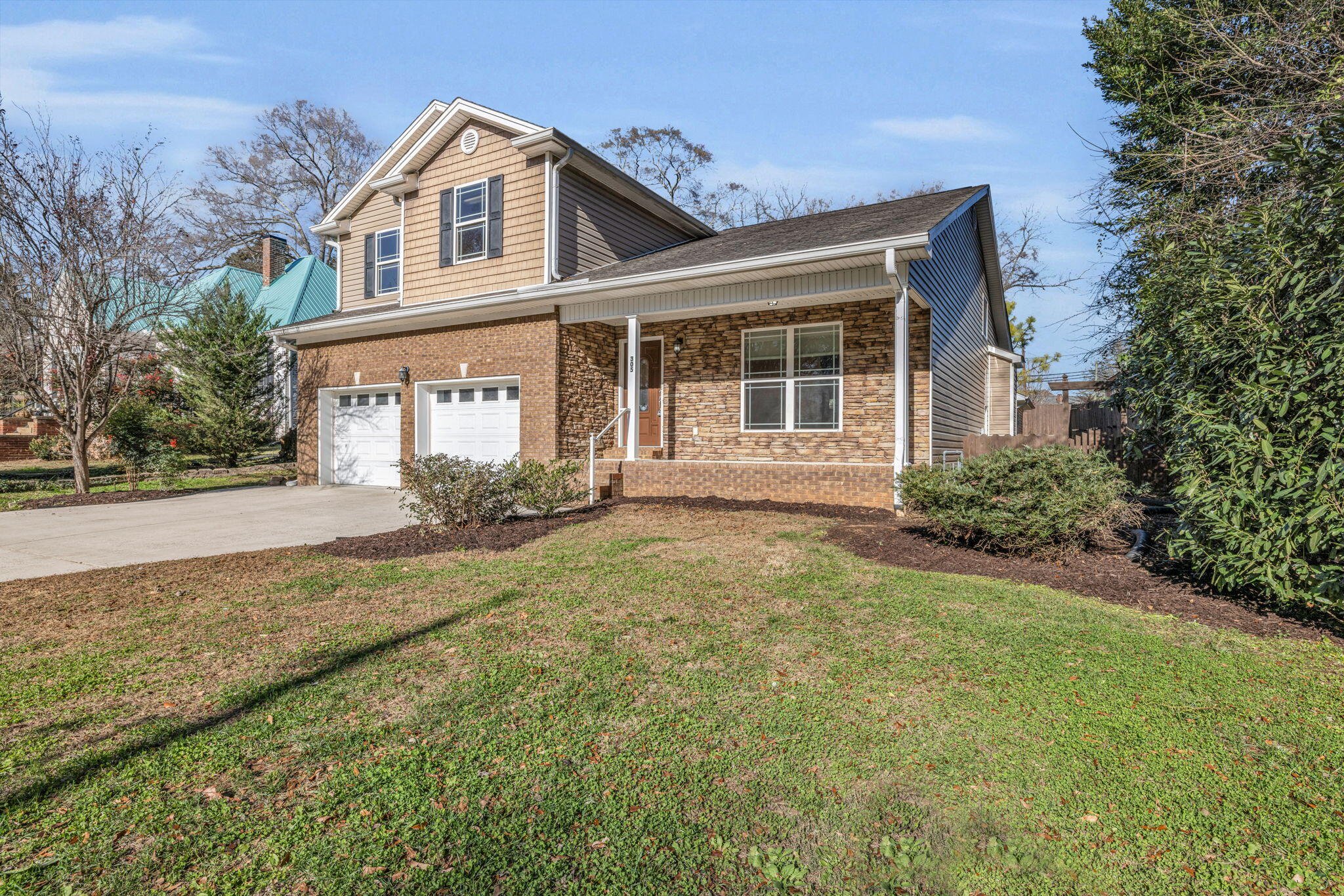 305 Gordon Street Chickamauga, GA 30707 - Photo 2 of 31 4-web-or-mls-305-gordon-st