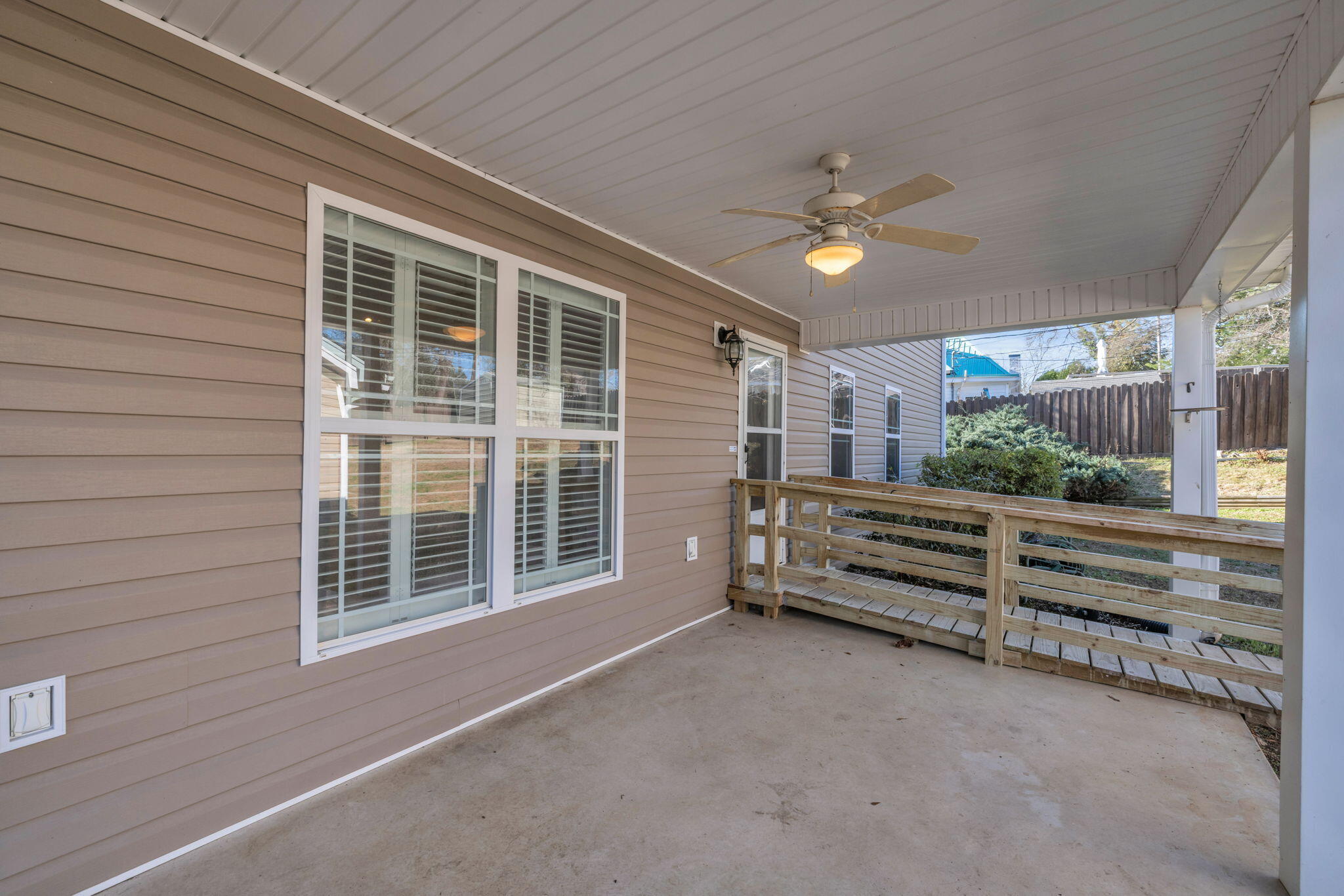 305 Gordon Street Chickamauga, GA 30707 - Photo 26 of 31 5-web-or-mls-305-gordon-st