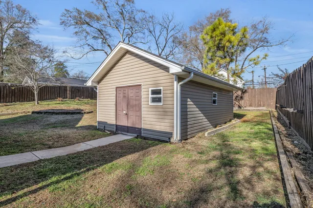 $435,000 | 305 Gordon Street, Chickamauga, GA 30707