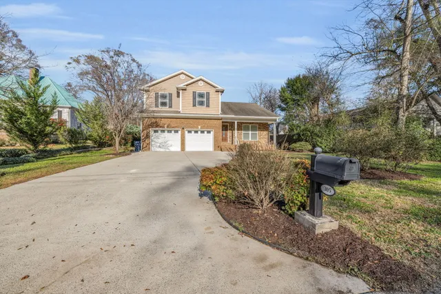 $435,000 | 305 Gordon Street, Chickamauga, GA 30707