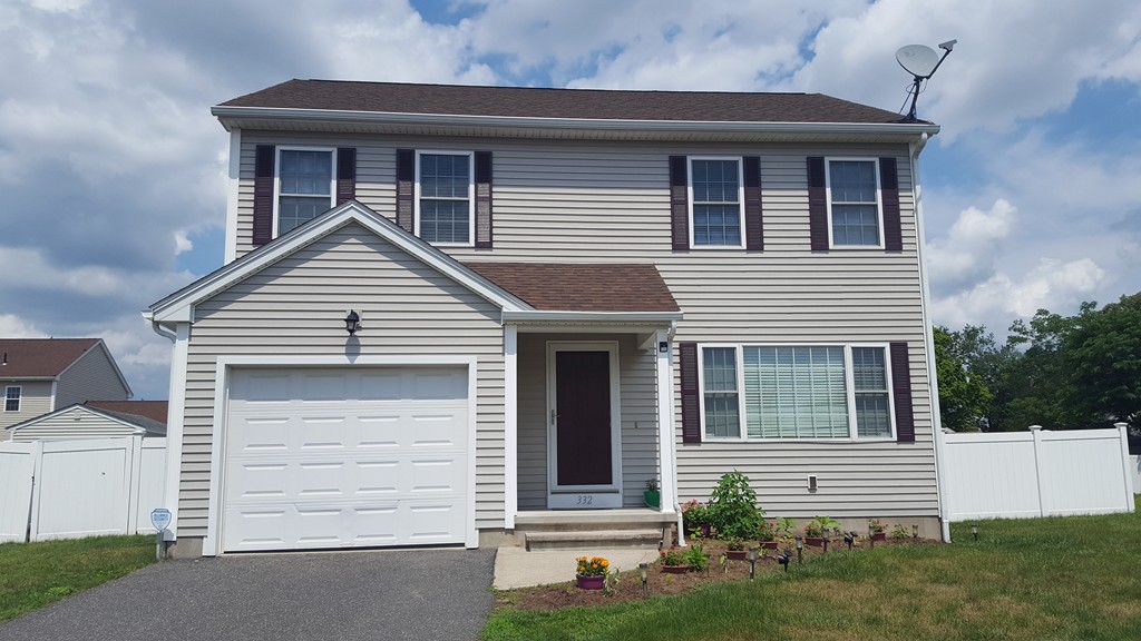 332 Naismith Street Springfield, MA 01104 - Photo 1 of 26 Gallery Image 1