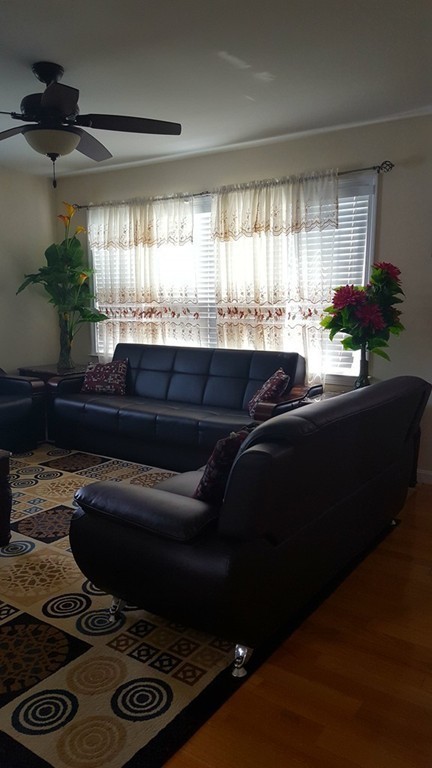 332 Naismith Street Springfield, MA 01104 - Photo 8 of 26 Gallery Image 8
