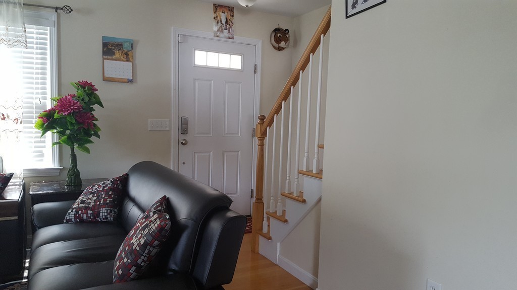 332 Naismith Street Springfield, MA 01104 - Photo 10 of 26 Gallery Image 10
