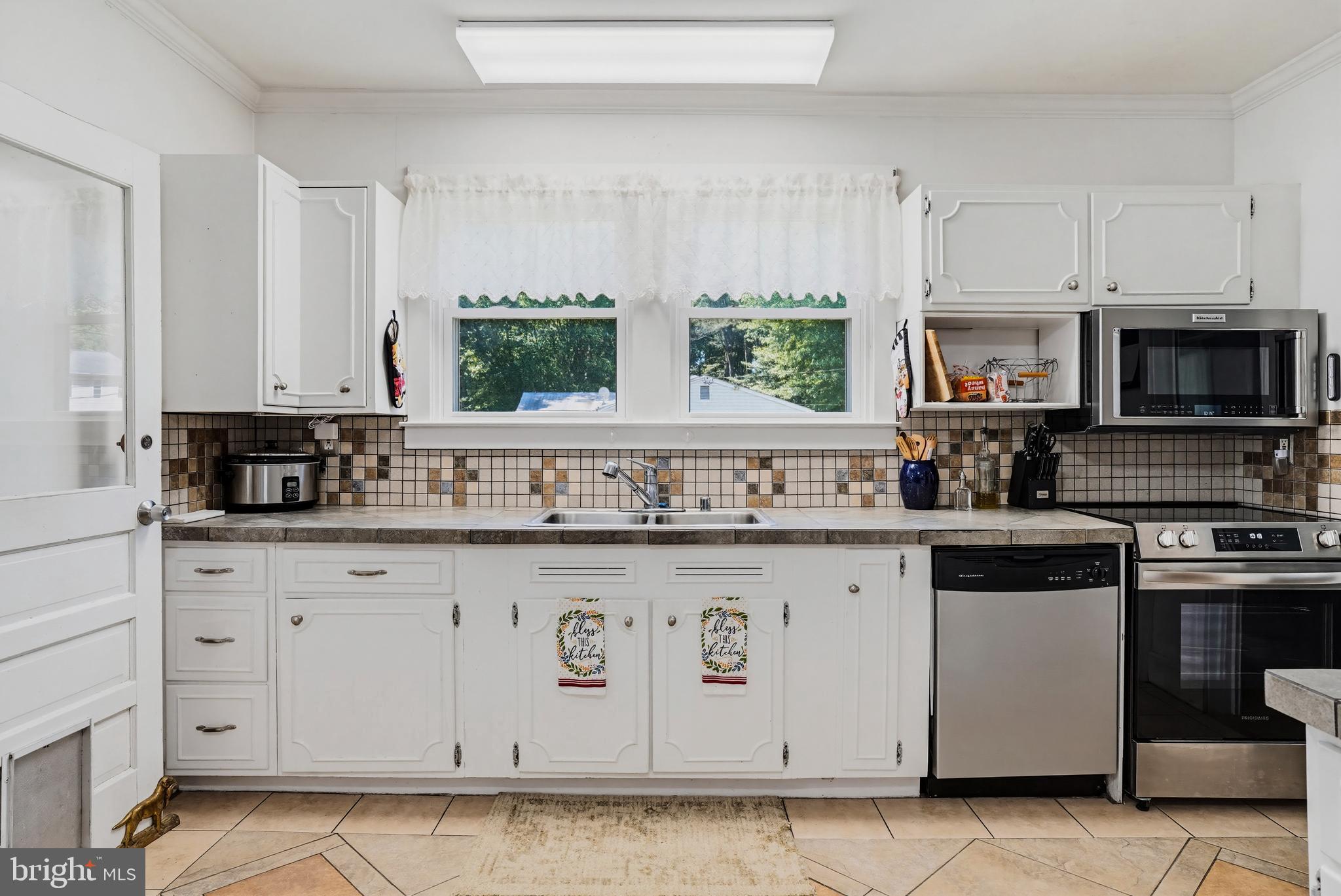 5123 Chalk Point Road West River, MD 20778 - Photo 13 of 42 Kitchen