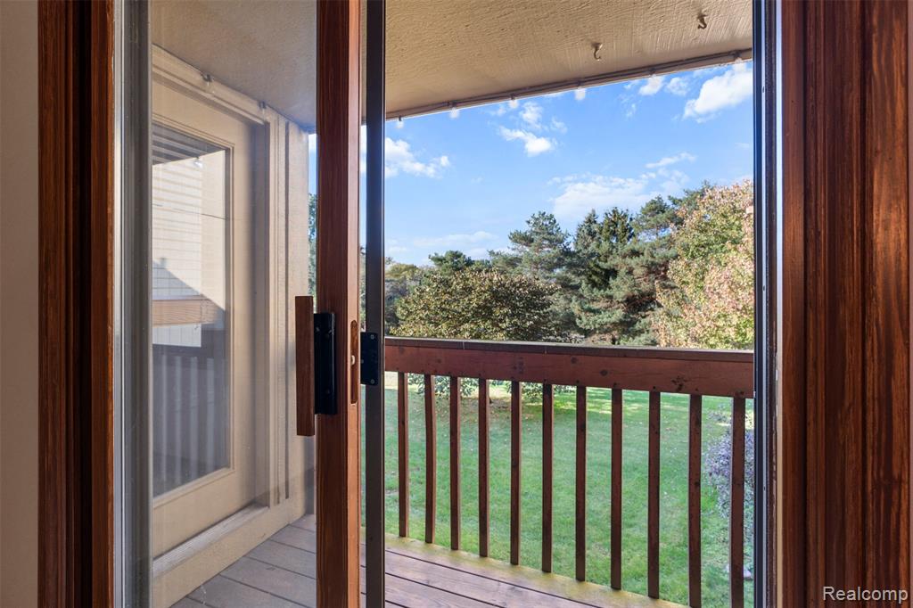 2289 Rochelle Park Drive Rochester Hills, MI 48309 - Photo 17 of 39
