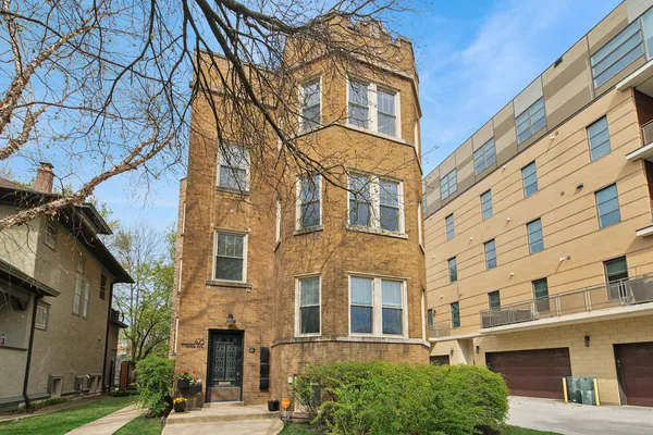 $1,199,000 | 425 North Maple Avenue, Oak Park, IL 60302