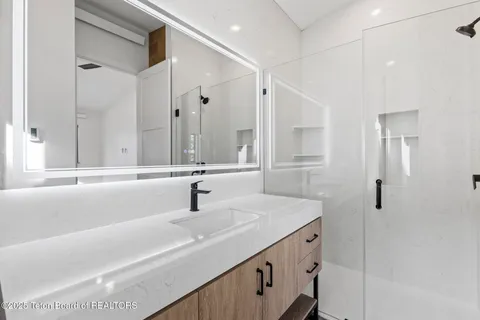 $1,250,000 | 159 Alpine Trail, Victor, ID 83455