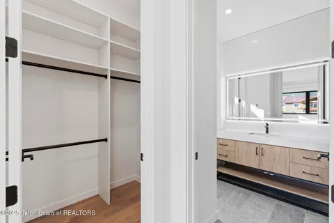 $1,250,000 | 159 Alpine Trail, Victor, ID 83455