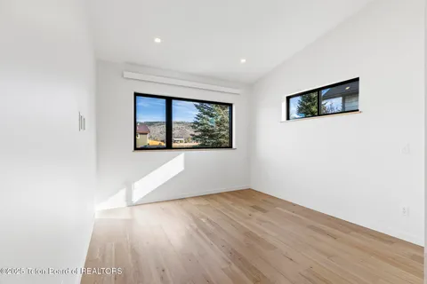 $1,250,000 | 159 Alpine Trail, Victor, ID 83455