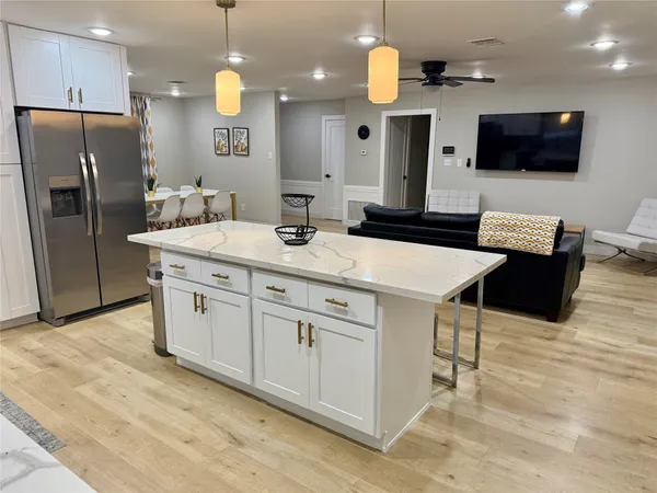 $4,000 | 5455 Birdwood Road, Houston, TX 77096