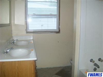 5606 Winchester Road Fort Wayne, IN 46819 - Photo 15 of 21