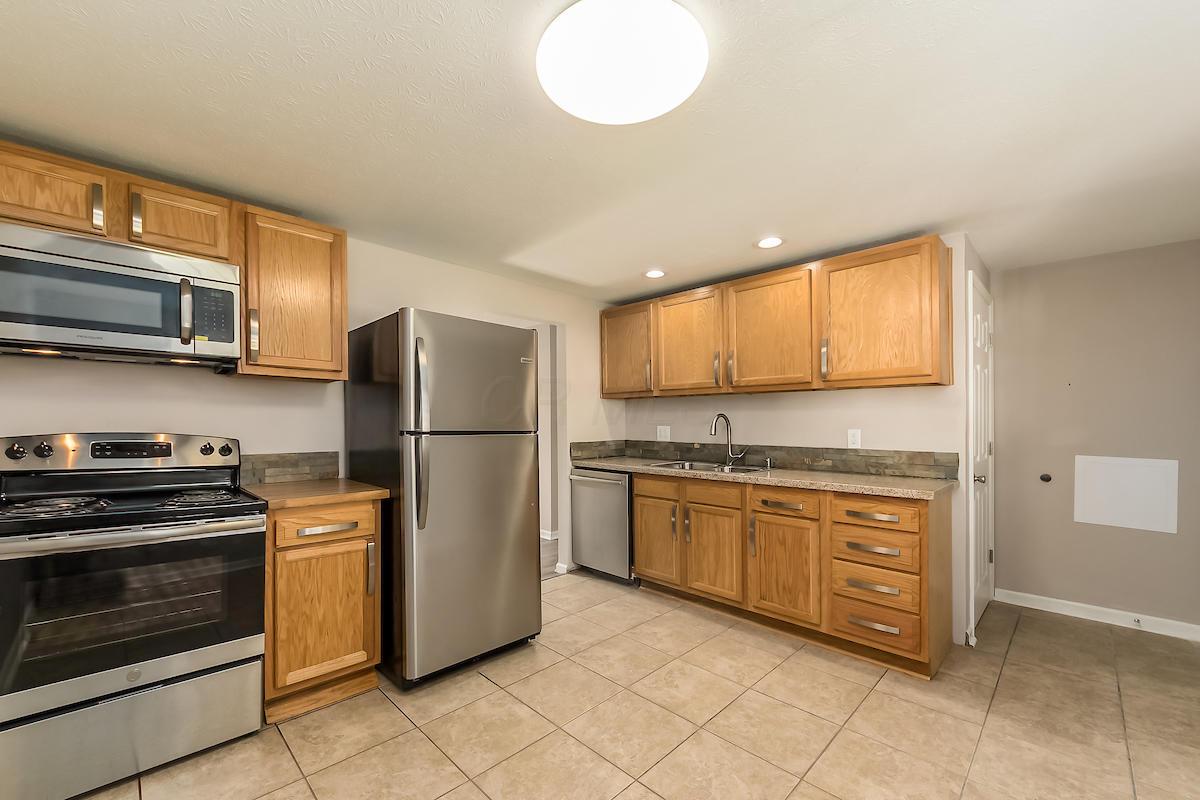3532 Binbrook Road North Columbus, OH 43227 - Photo 2 of 35 Gallery Image 2