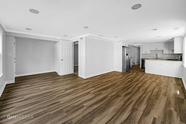 $2,800 | 135 Custer Avenue, Unit 1, Evanston, IL 60202